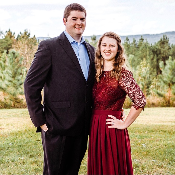 Meet your Posher, Jessica - Picture 1 of 1